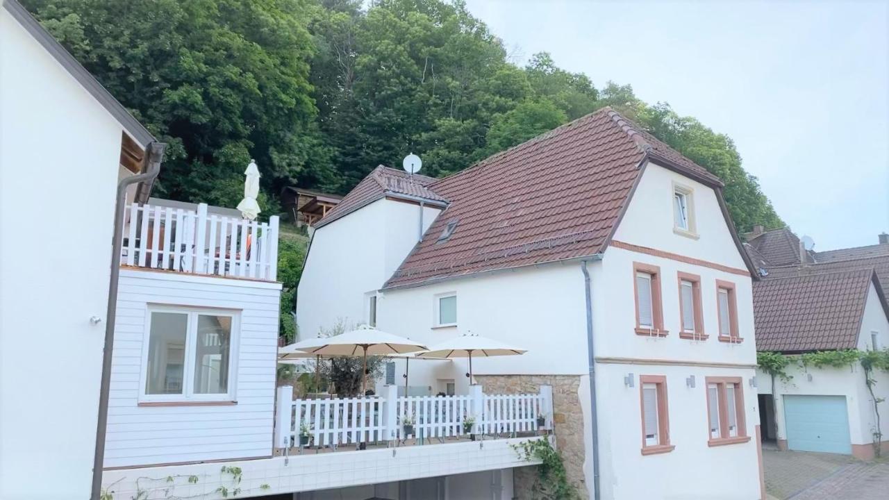Haus Am Heiner Geissler Platz By Landgasthof Zickler Gleisweiler Exterior photo